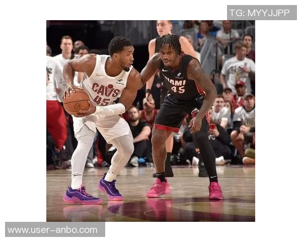 五连败警钟敲响米切尔呼吁热火重拾防守本色与团队风格