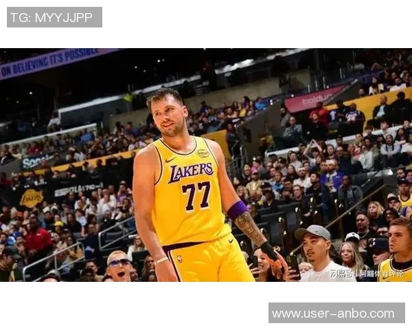 东契奇27岁前创下83次三双佳绩历史排名第四仅次于大O约基奇和魔术师